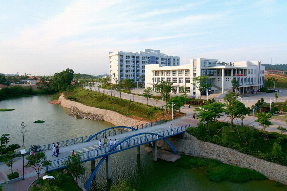 中山职业技术学院